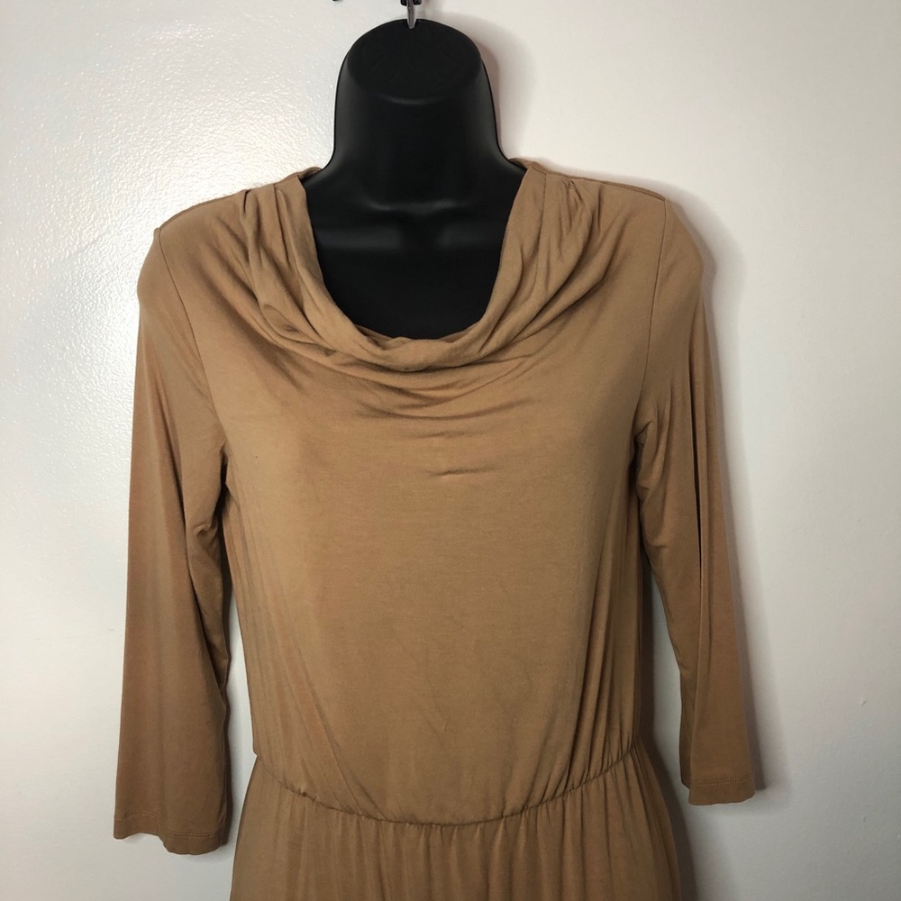 Dress - Picture 3 of 7
